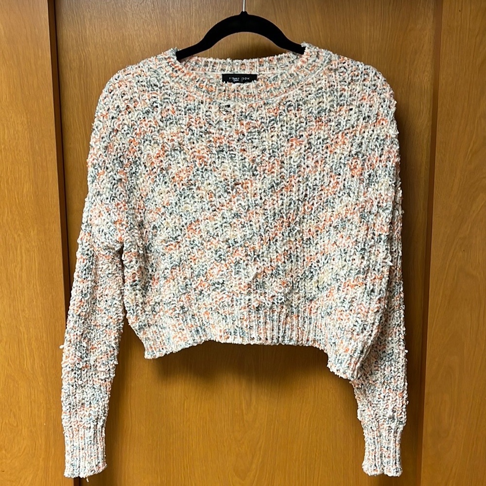NEW LOOK SWEATER.